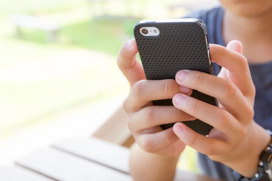 スマホ依存による身体・精神の不調